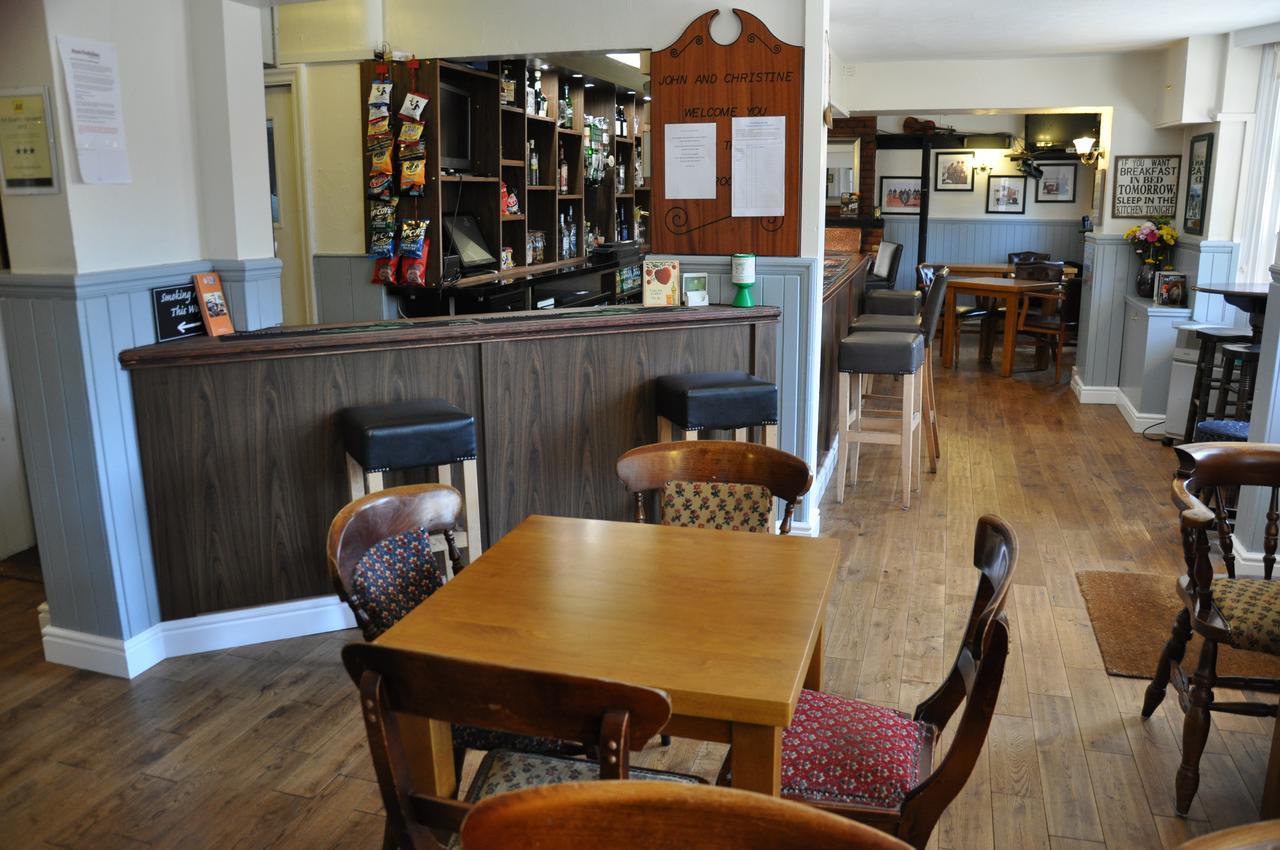 The Emmbrook Inn Hotel Wokingham Dış mekan fotoğraf