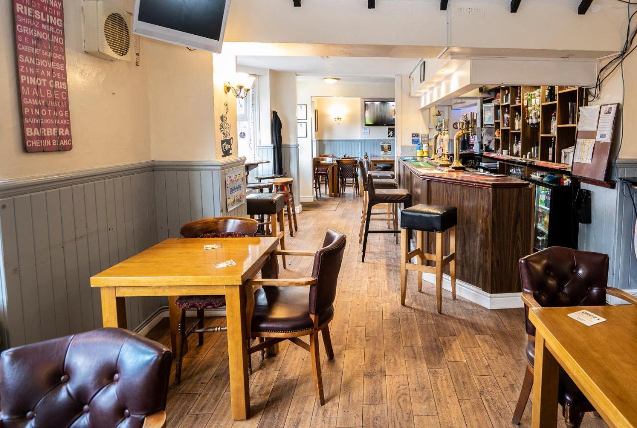 The Emmbrook Inn Hotel Wokingham Dış mekan fotoğraf