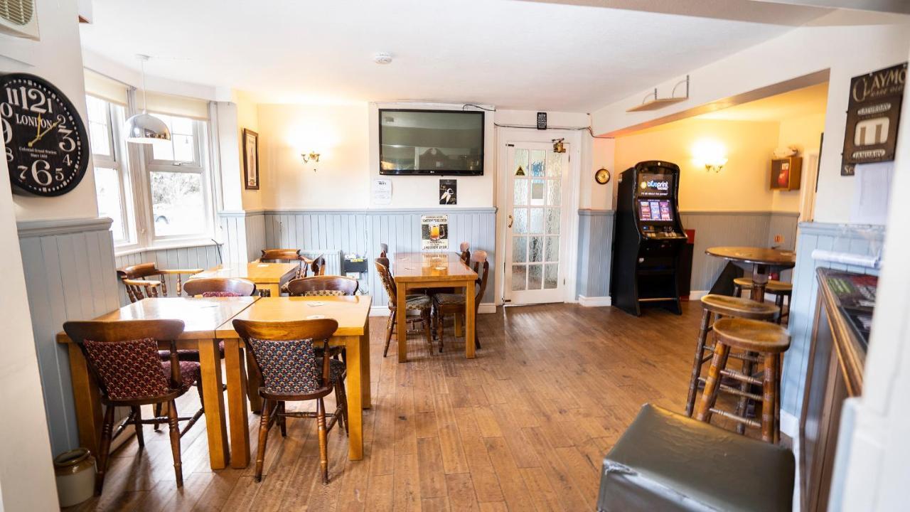 The Emmbrook Inn Hotel Wokingham Dış mekan fotoğraf